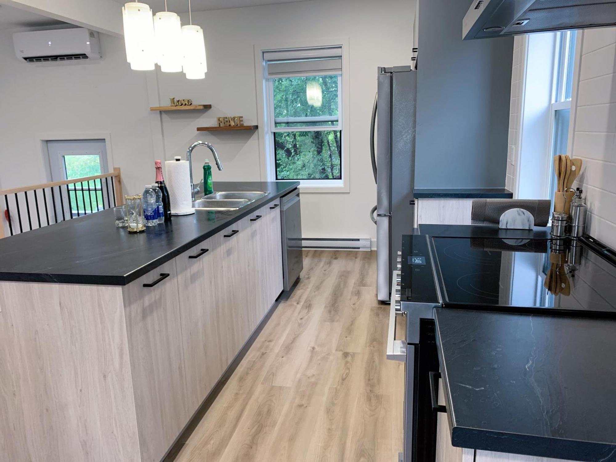 10 Minutes To Dt With Free Parking Apartment Longueuil Ngoại thất bức ảnh